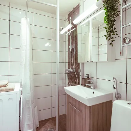 Comfy Spot Close To Tripla Mall And Dining *